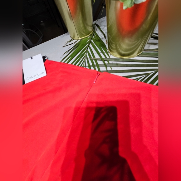 NWT CALVIN KLEIN Superbe jupe neuve de longueur midi noir et rouge - Picture 6 of 7